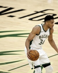  字母哥达成生涯第60次双十数据  